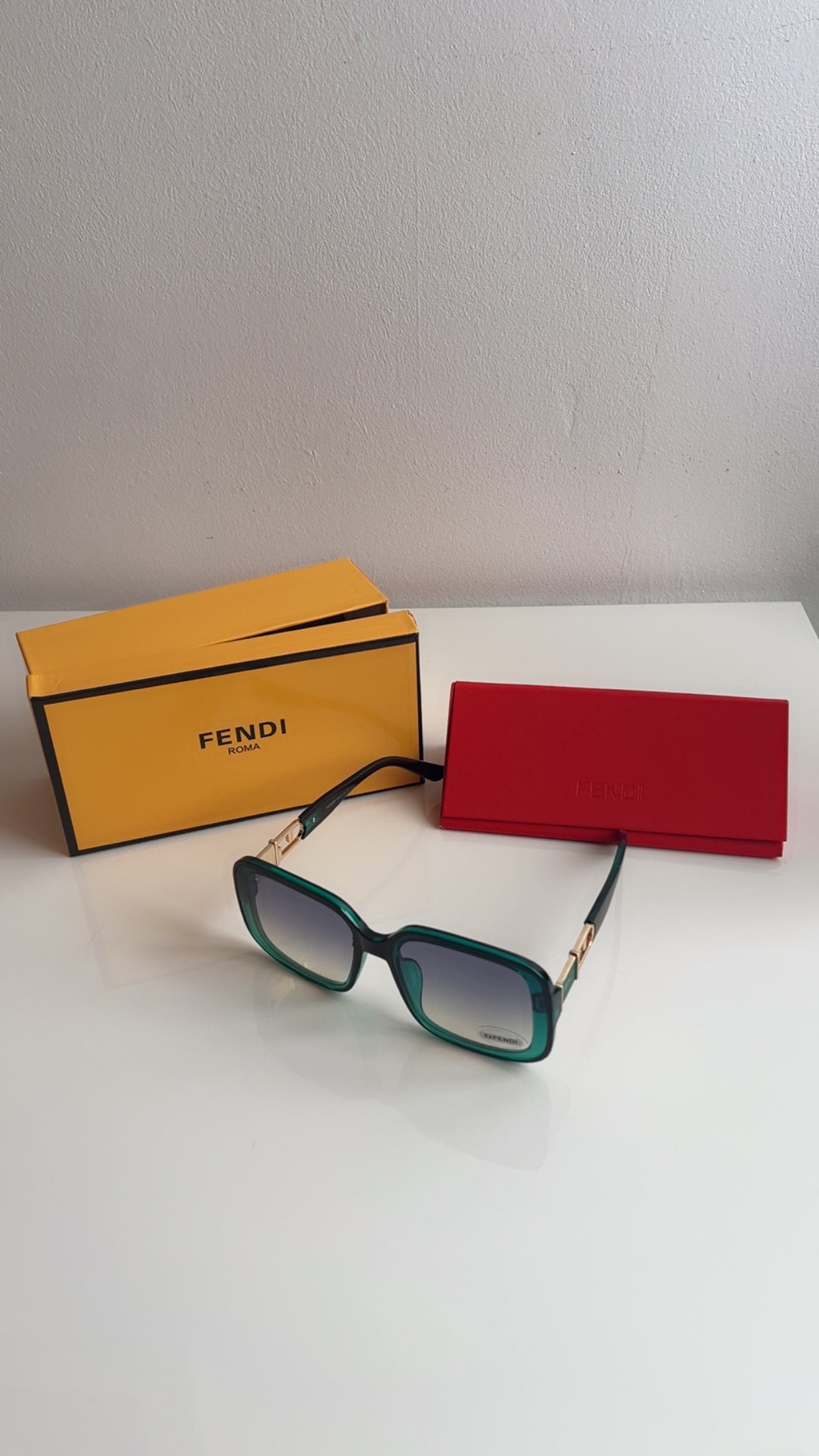 FENDI Zonnebril - Groen