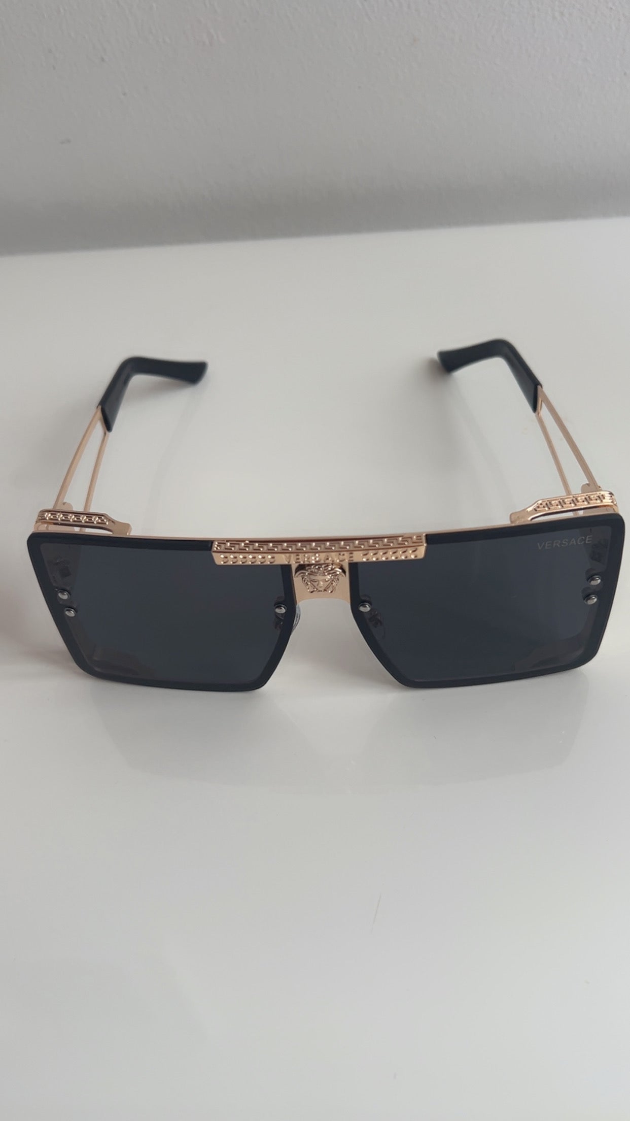 VERSACE Zonnebril - Goud