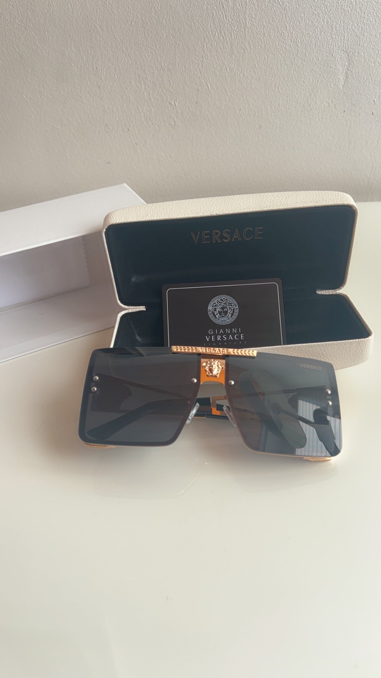 VERSACE Zonnebril - Goud