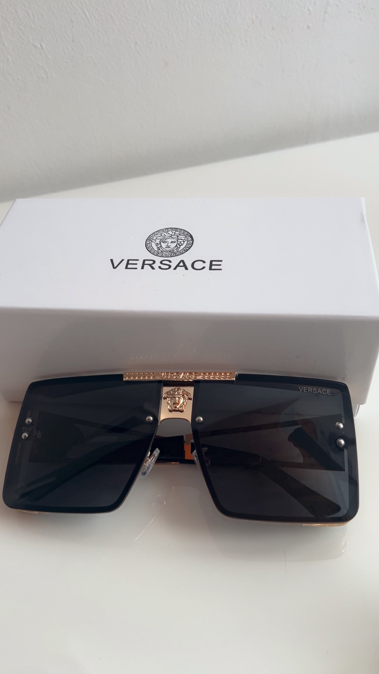 VERSACE Zonnebril - Goud